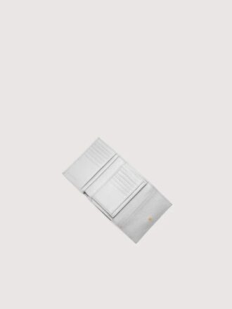 Metallic Medium